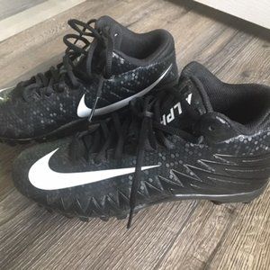 Mens / Nike Alpha Menace /  Cleats / Size 8.5 / Excellent Condition / Black